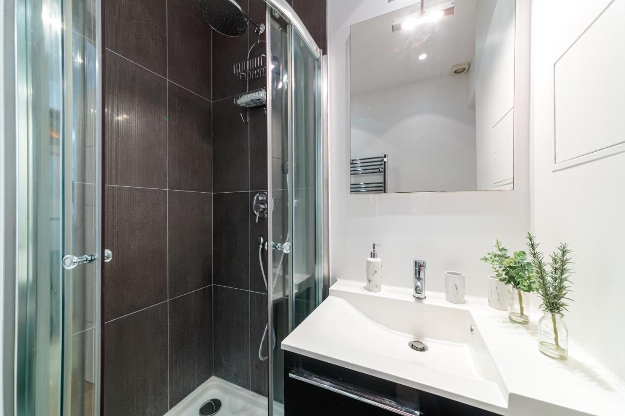 Ferienhaus An-nam Homestay, 50m De La Plage, Centre Ville De Nice, Zone Pietonne Nizza